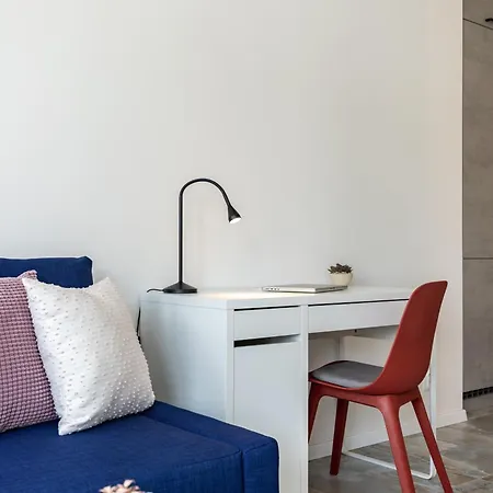 דירה Fully Equipped With Terraces, Free Garage Parking, Netflix & Ac - By Cz *