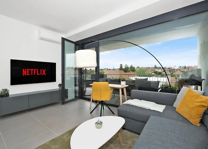 Fully Equipped With Terraces, Free Garage Parking, Netflix & Ac - By Cz Slapanice