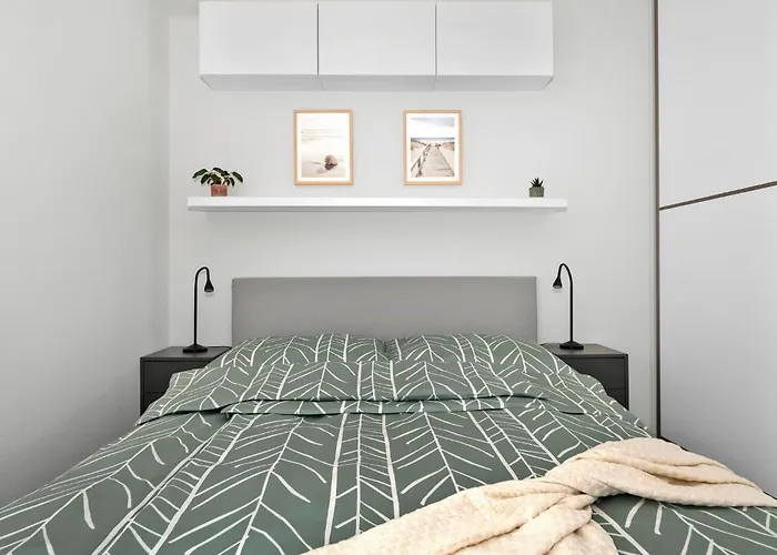 Fully Equipped With Terraces, Free Garage Parking, Netflix & Ac - By Cz Slapanice