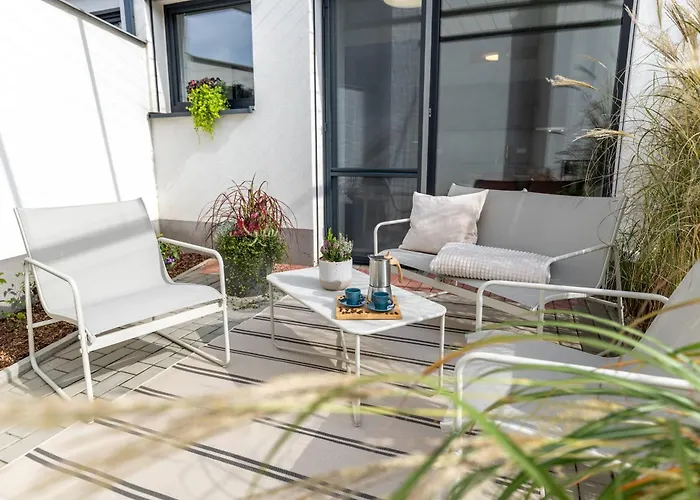 Fully Equipped With Terraces, Free Garage Parking, Netflix & Ac - By Cz 아파트